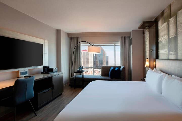 Room 21 of 100